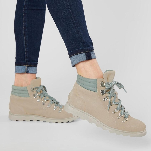 Sorel Ainsley Conquest Leather and Suede Hiking Boot 7.5 in Oatmeal/Sage - Picture 5 of 5